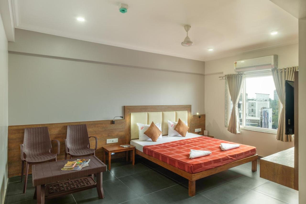 Hotel Opal โกลฮาปูร์ ภายนอก รูปภาพ