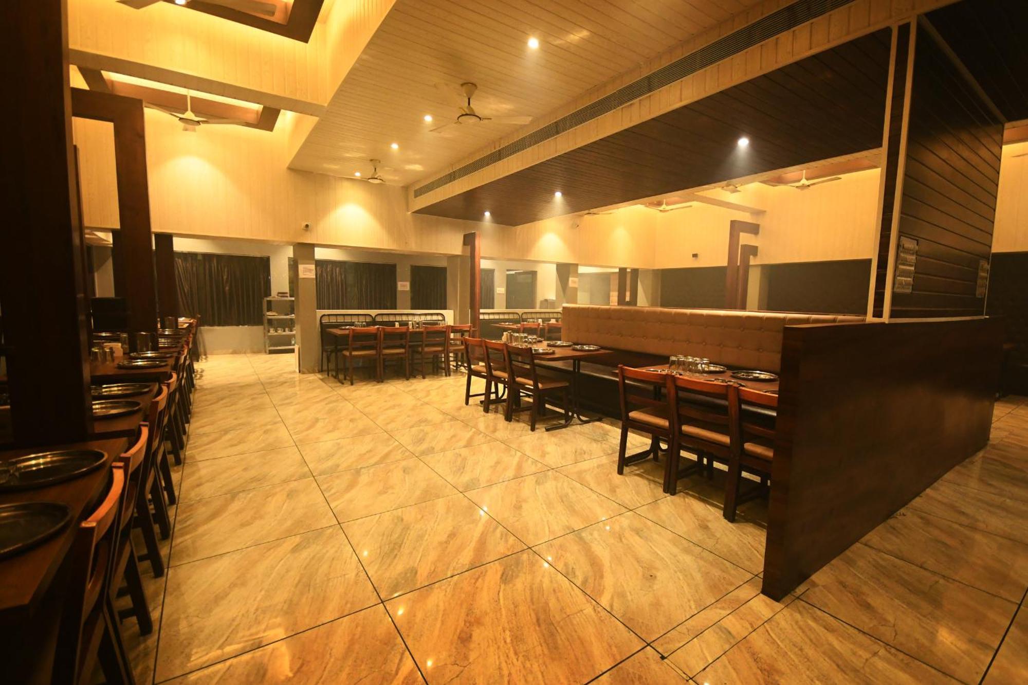 Hotel Opal โกลฮาปูร์ ภายนอก รูปภาพ
