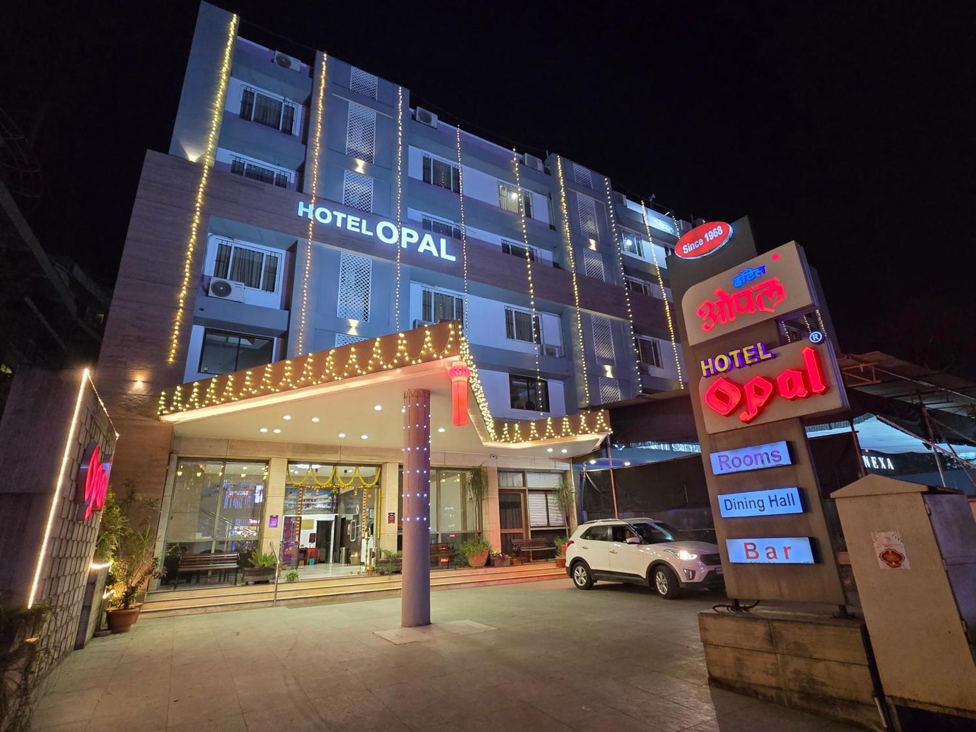 Hotel Opal โกลฮาปูร์ ภายนอก รูปภาพ
